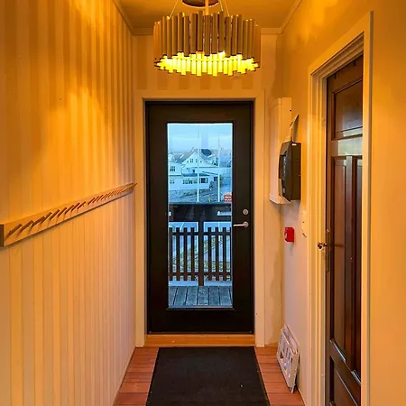 Top-floor Flat By The Harbour In Leilighet *
