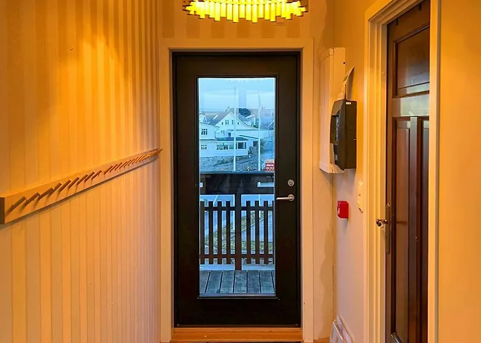 Top-floor Flat By The Harbour In Leilighet *
